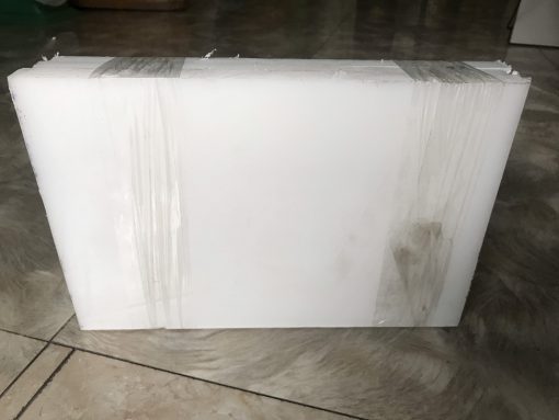 Cắt nhựa PP tấm dày 30mm màu trắng